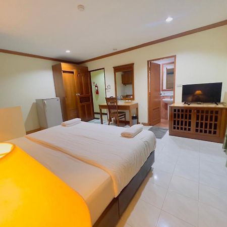 فندق Royal Vista Patong المظهر الخارجي الصورة