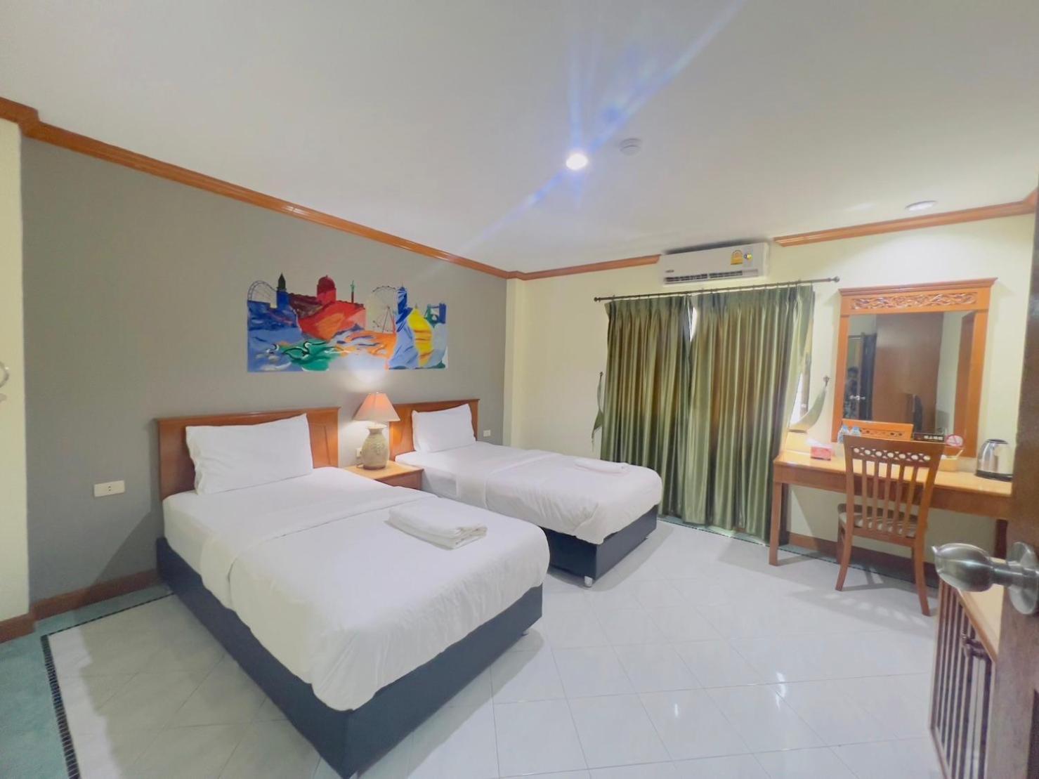 فندق Royal Vista Patong المظهر الخارجي الصورة