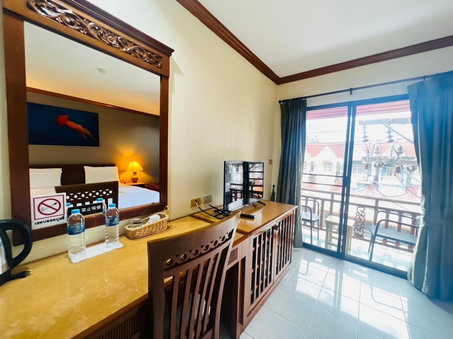 فندق Royal Vista Patong المظهر الخارجي الصورة